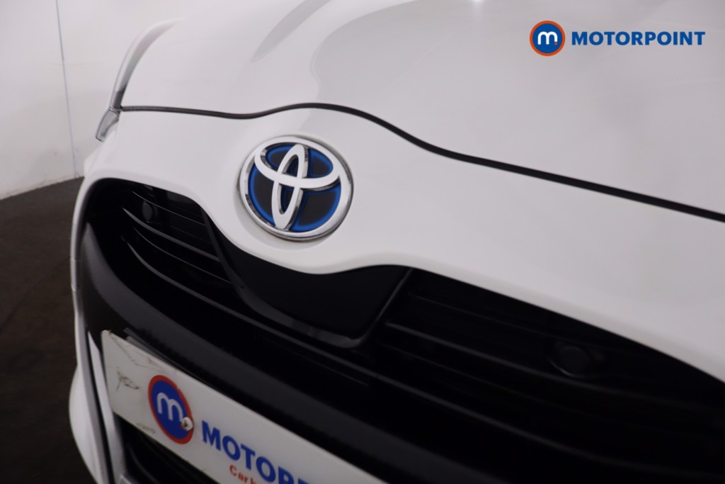 Toyota Yaris Excel Automatic Petrol-Electric Hybrid Hatchback - Stock Number (1635042) - 32nd supplementary image