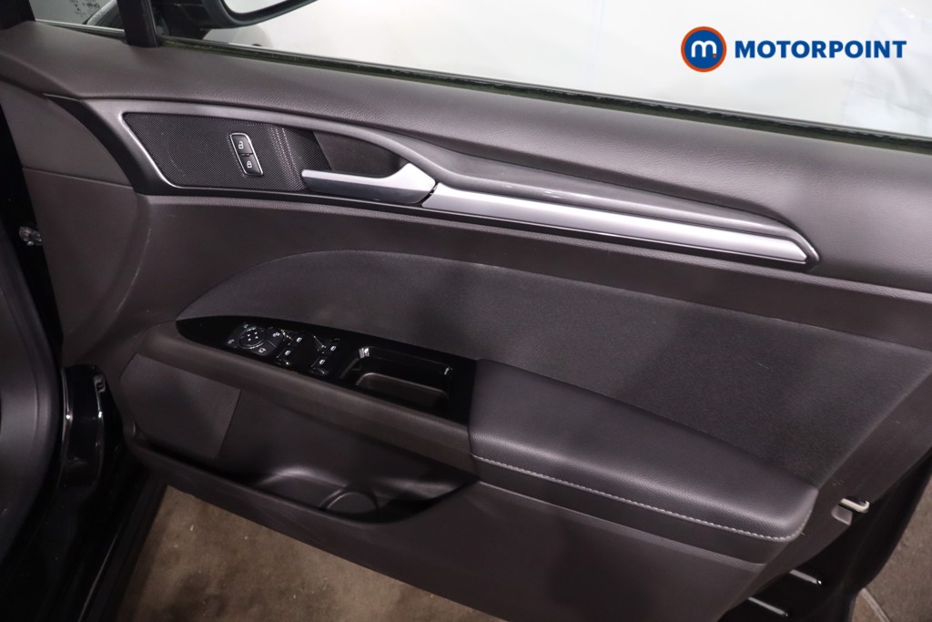 Ford Mondeo Zetec Edition Manual Diesel Hatchback - Stock Number (1635147) - 25th supplementary image