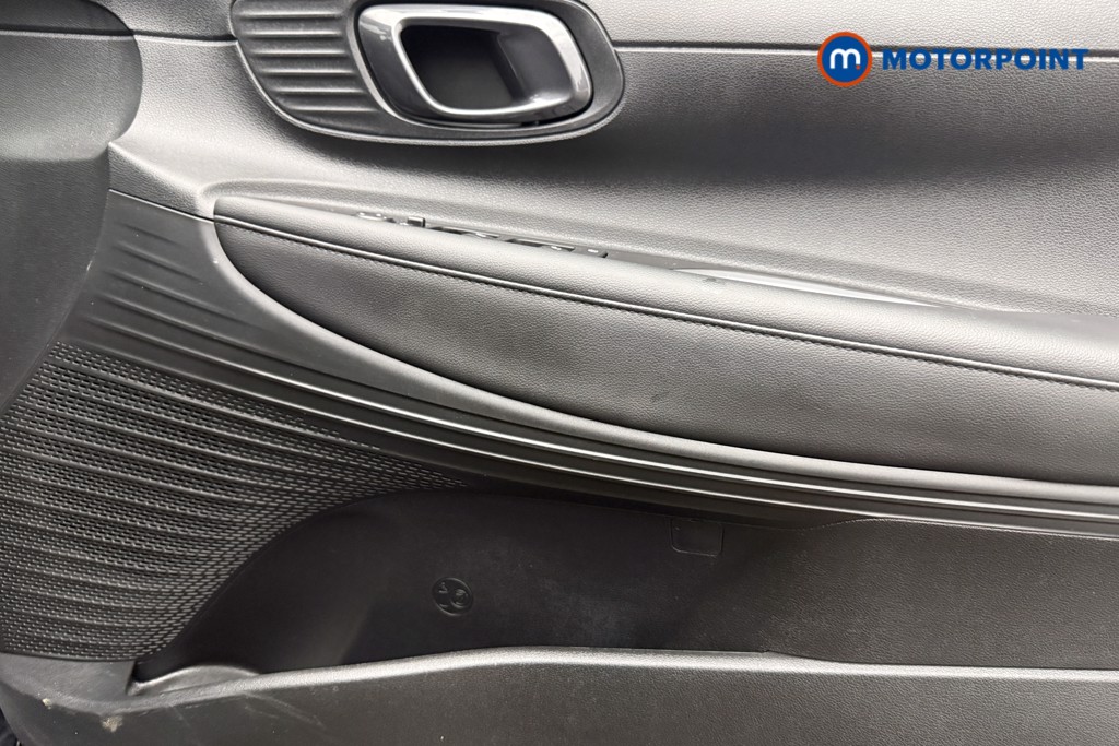 Hyundai Bayon Premium Manual Petrol SUV - Stock Number (1635169) - 18th supplementary image