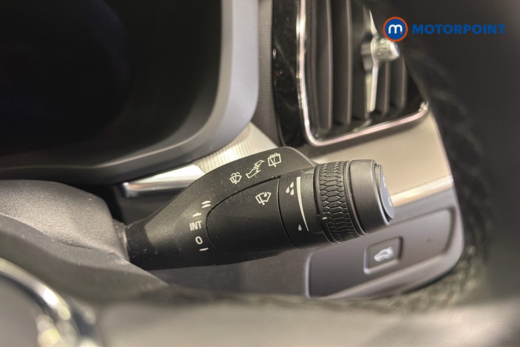 Volvo Xc60 Core Automatic Petrol SUV - Stock Number (1635175) - 7th supplementary image