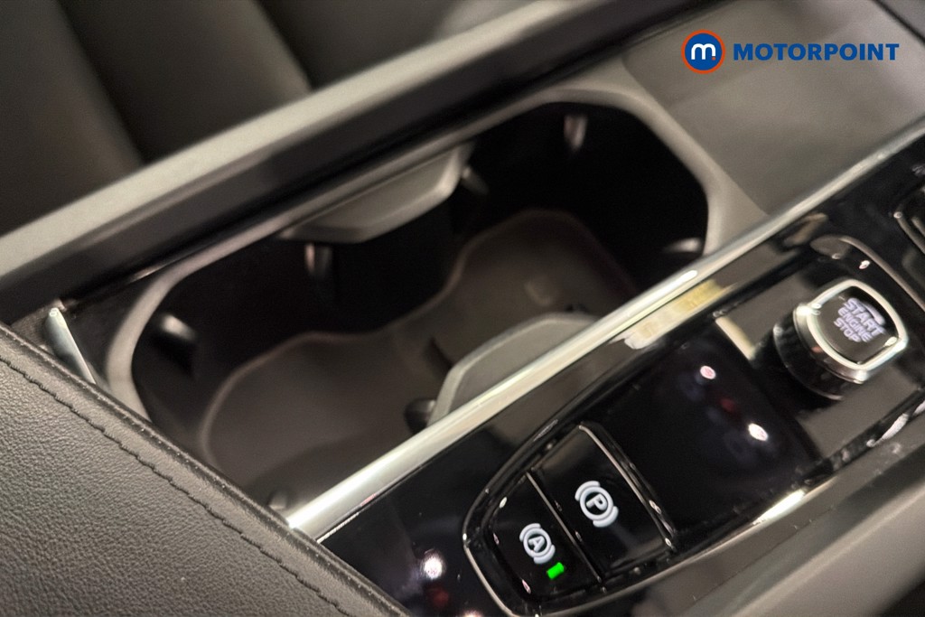Volvo Xc60 Core Automatic Petrol SUV - Stock Number (1635175) - 16th supplementary image