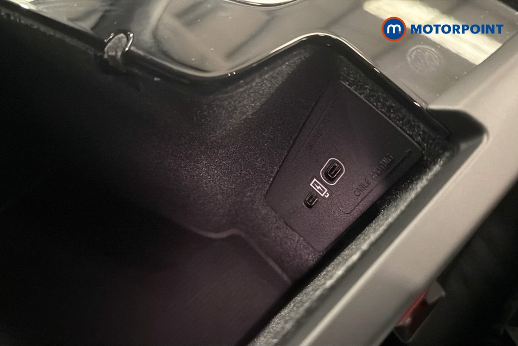 Volvo Xc60 Core Automatic Petrol SUV - Stock Number (1635175) - 17th supplementary image