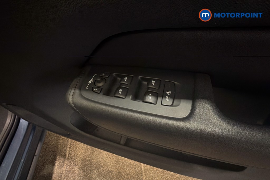 Volvo Xc60 Core Automatic Petrol SUV - Stock Number (1635175) - 20th supplementary image