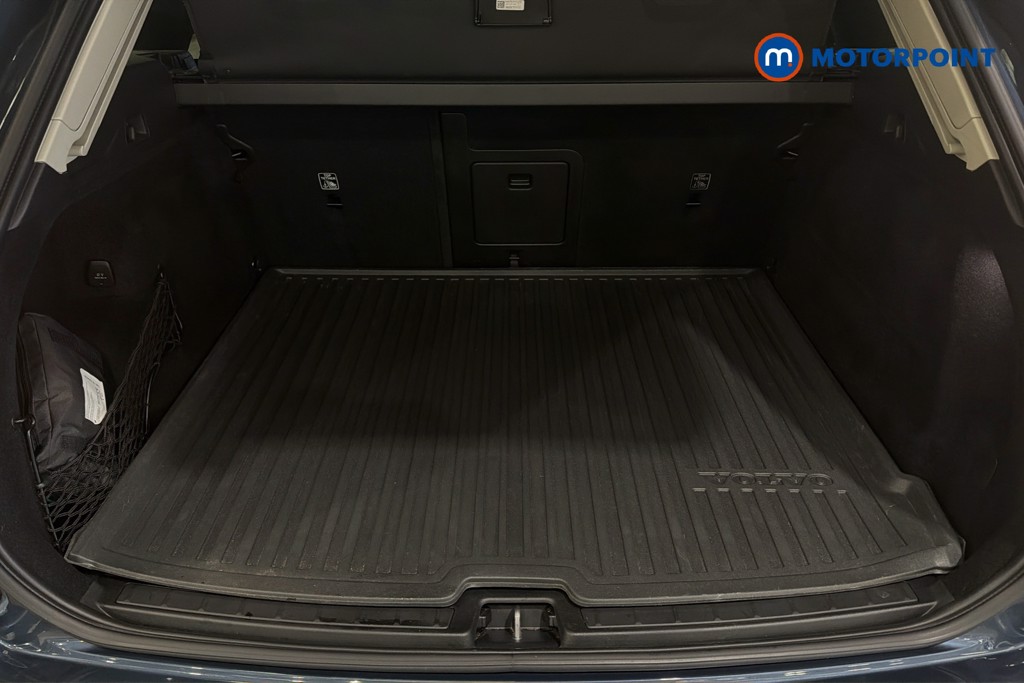 Volvo Xc60 Core Automatic Petrol SUV - Stock Number (1635175) - 33rd supplementary image