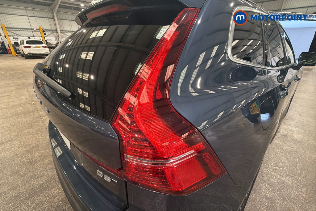 Volvo Xc60 Core Automatic Petrol SUV - Stock Number (1635175) - 38th supplementary image