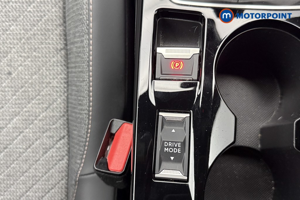 Peugeot 2008 Allure Manual Petrol SUV - Stock Number (1635272) - 18th supplementary image