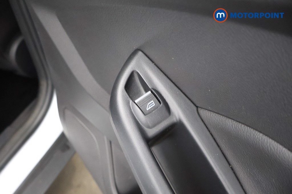 Ford Focus Titanium X Manual Petrol Hatchback - Stock Number (1635431) - 25th supplementary image