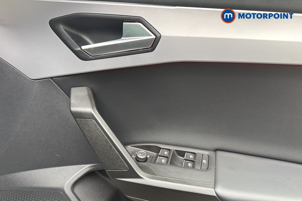 Seat Leon FR Manual Petrol Hatchback - Stock Number (1635645) - 19th supplementary image