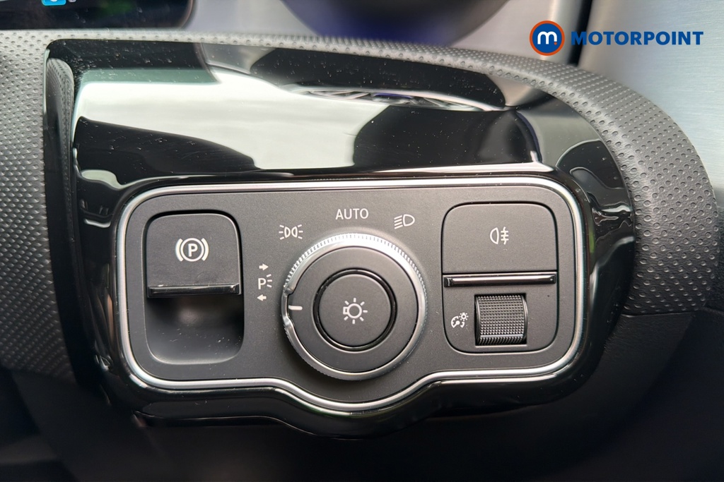 Mercedes-Benz A Class Amg Line Automatic Diesel Hatchback - Stock Number (1636048) - 11th supplementary image