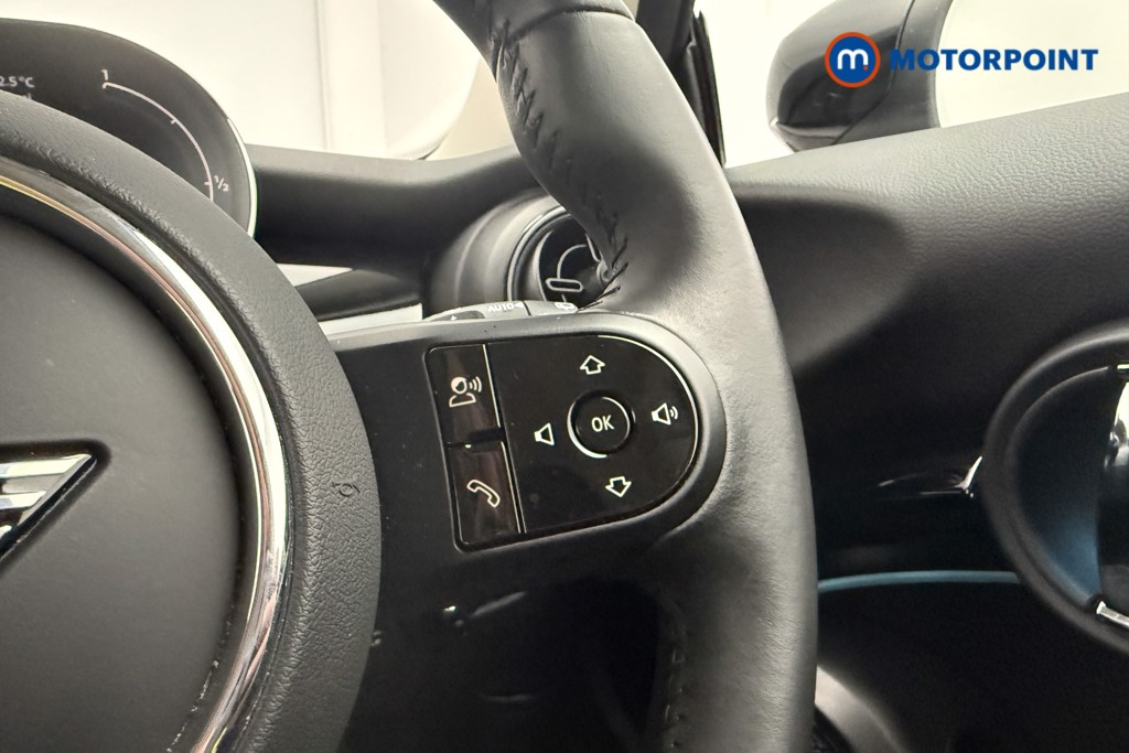 Mini Hatchback Cooper Classic Automatic Petrol Hatchback - Stock Number (1636088) - 7th supplementary image