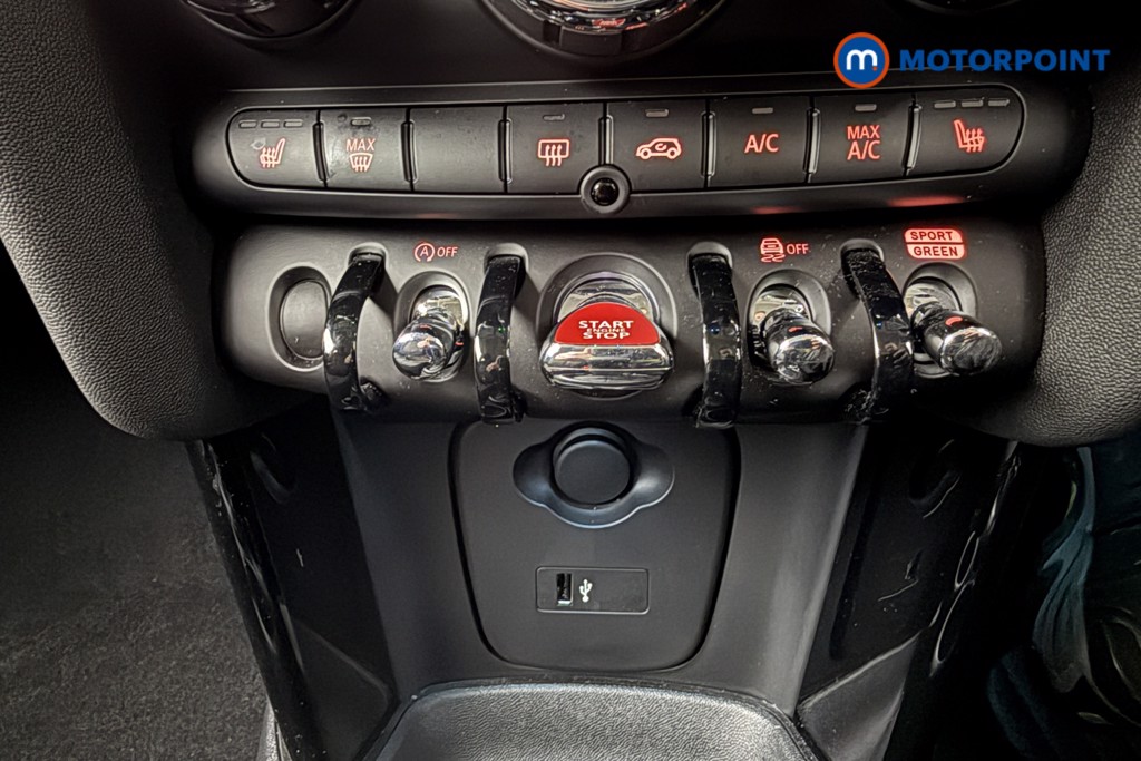 Mini Hatchback Cooper Classic Automatic Petrol Hatchback - Stock Number (1636088) - 12th supplementary image