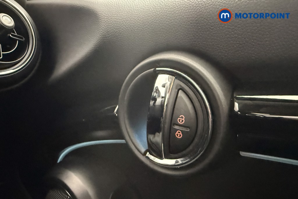 Mini Hatchback Cooper Classic Automatic Petrol Hatchback - Stock Number (1636088) - 16th supplementary image