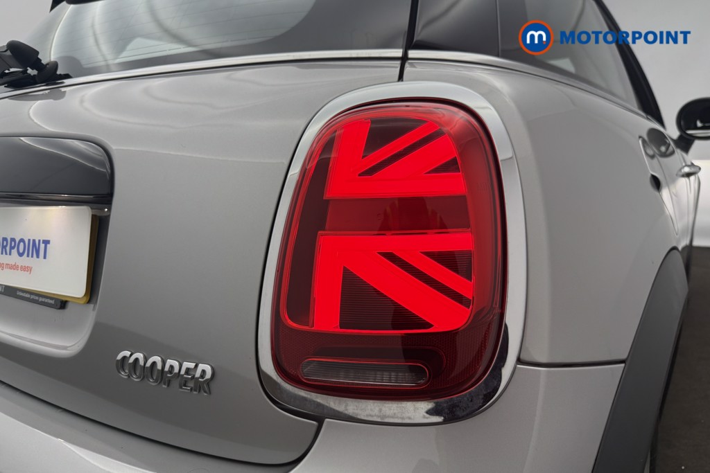 Mini Hatchback Cooper Classic Automatic Petrol Hatchback - Stock Number (1636088) - 18th supplementary image