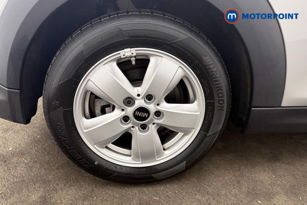 Mini Hatchback Cooper Classic Automatic Petrol Hatchback - Stock Number (1636088) - 23rd supplementary image