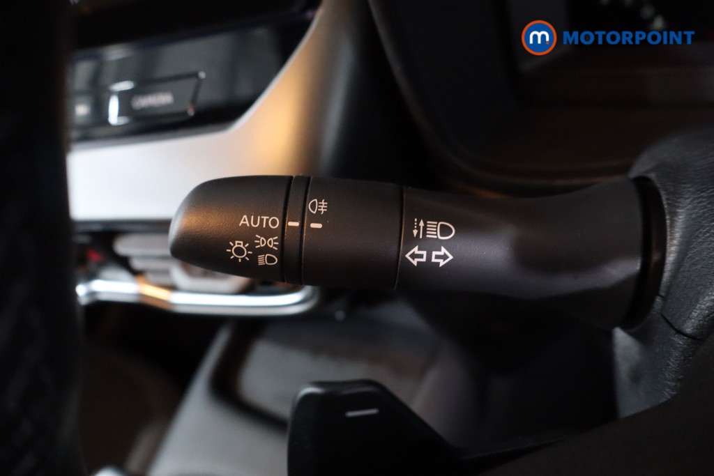 Nissan Juke N-Connecta Automatic Petrol SUV - Stock Number (1636091) - 14th supplementary image