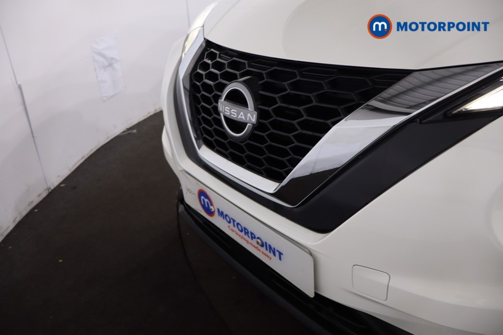 Nissan Juke N-Connecta Automatic Petrol SUV - Stock Number (1636091) - 28th supplementary image