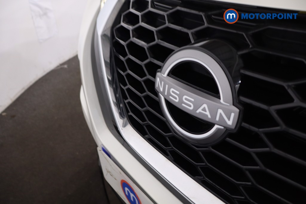 Nissan Juke N-Connecta Automatic Petrol SUV - Stock Number (1636091) - 29th supplementary image