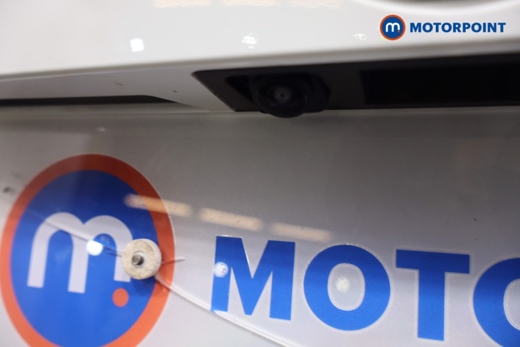 Nissan Juke N-Connecta Automatic Petrol SUV - Stock Number (1636091) - 37th supplementary image