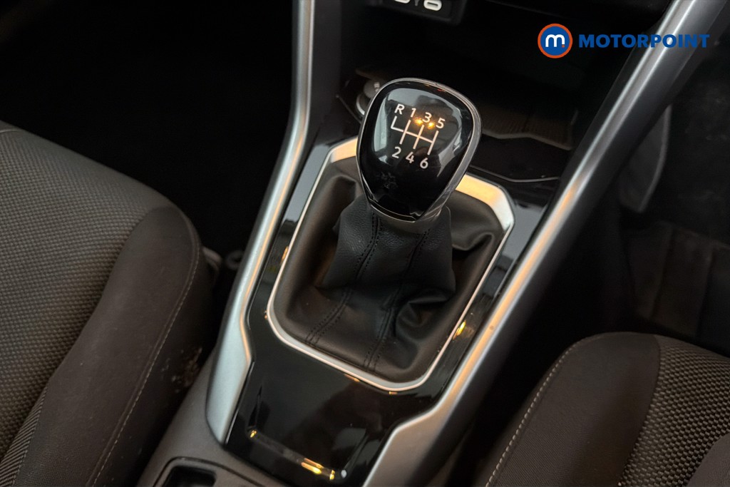 Volkswagen T-Roc Life Manual Petrol SUV - Stock Number (1593678) - 15th supplementary image