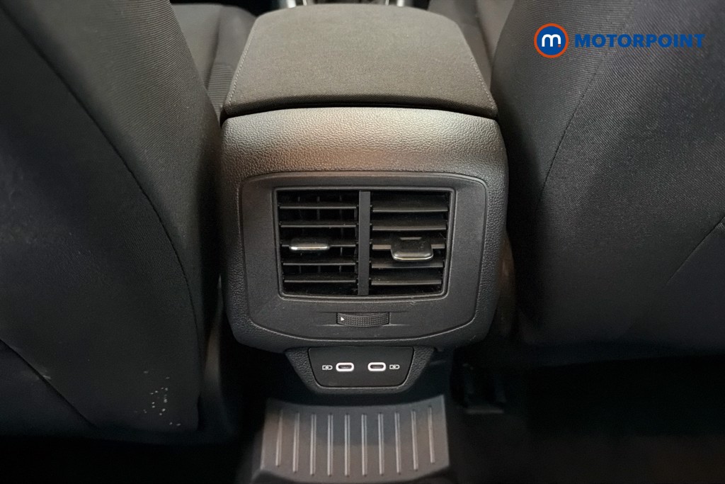 Volkswagen T-Roc Life Manual Petrol SUV - Stock Number (1593678) - 30th supplementary image