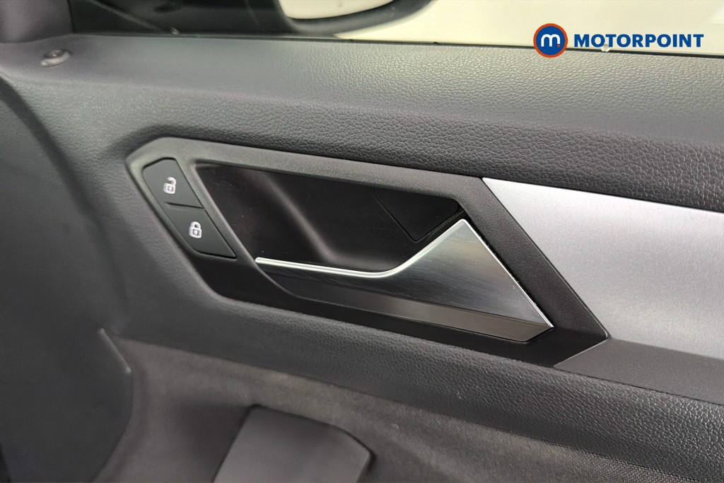 Volkswagen T-Roc Life Manual Petrol SUV - Stock Number (1593678) - 42nd supplementary image
