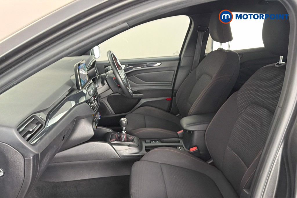 Ford Focus St-Line Manual Diesel Hatchback - Stock Number (1605810) - 22nd supplementary image