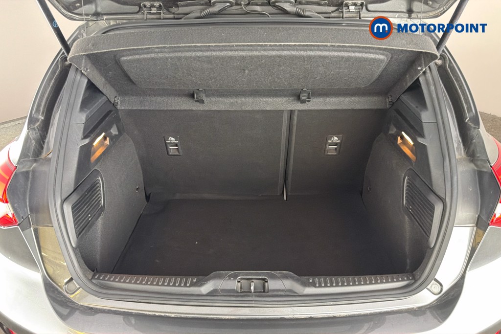 Ford Focus St-Line Manual Diesel Hatchback - Stock Number (1605810) - 33rd supplementary image