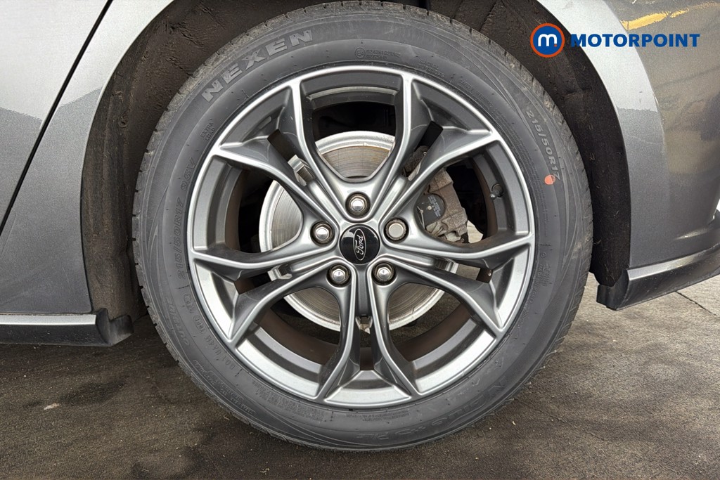 Ford Focus St-Line Manual Diesel Hatchback - Stock Number (1605810) - 48th supplementary image