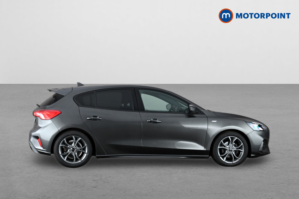 Ford Focus St-Line Manual Diesel Hatchback - Stock Number (1605810) - Drivers side