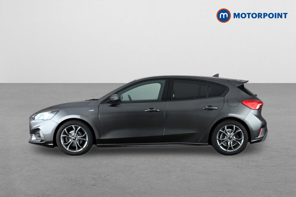 Ford Focus St-Line Manual Diesel Hatchback - Stock Number (1605810) - Passenger side