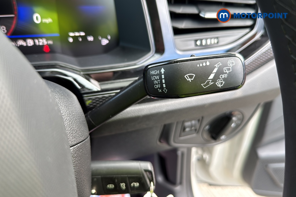 Volkswagen Polo Life Manual Petrol Hatchback - Stock Number (1611709) - 6th supplementary image