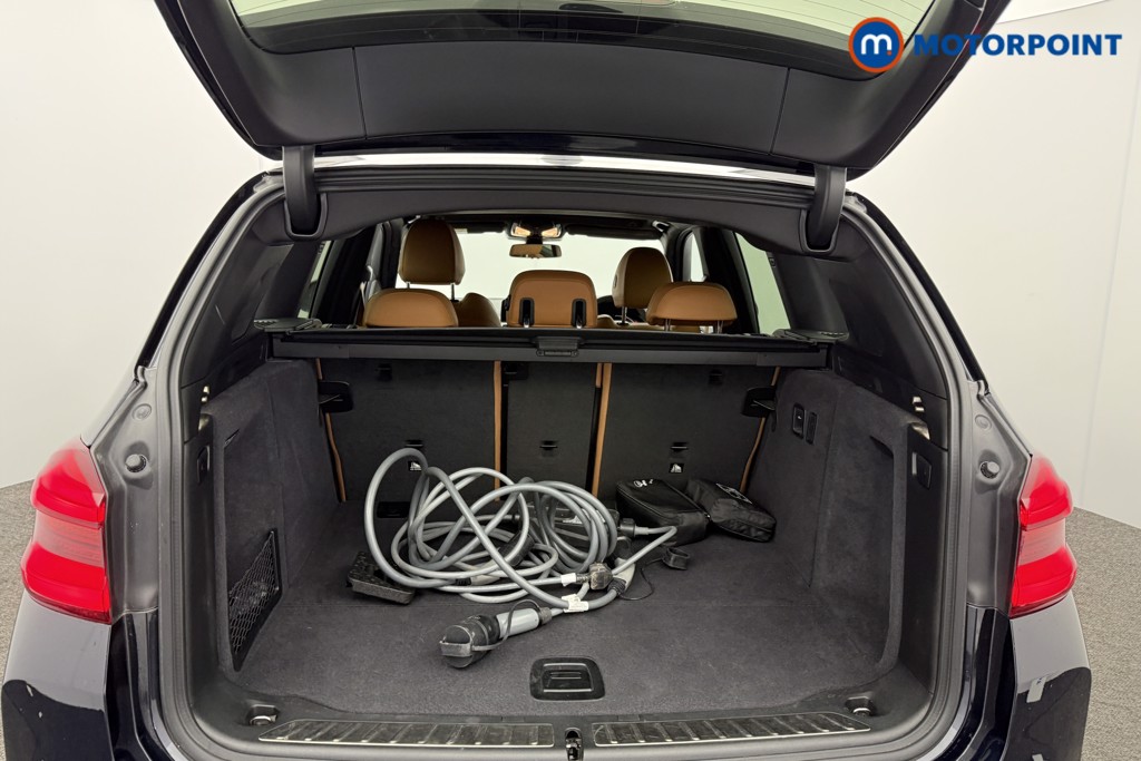 BMW IX3 Premier Edition Pro Automatic Electric SUV - Stock Number (1619676) - 14th supplementary image