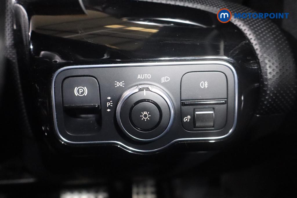 Mercedes-Benz A Class Amg Line Automatic Diesel Hatchback - Stock Number (1619873) - 9th supplementary image