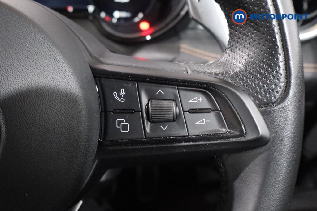 Alfa Romeo Tonale Speciale Automatic Petrol Plug-In Hybrid SUV - Stock Number (1624247) - 7th supplementary image