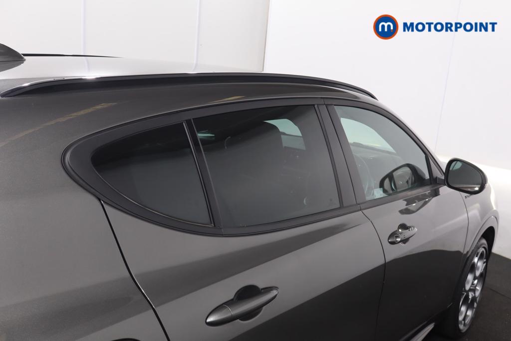 Alfa Romeo Tonale Speciale Automatic Petrol Plug-In Hybrid SUV - Stock Number (1624247) - 26th supplementary image