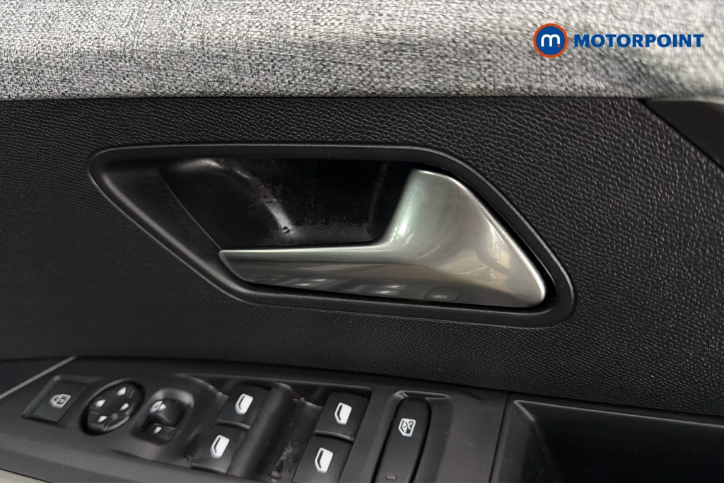 Peugeot 5008 Allure Automatic Petrol SUV - Stock Number (1624315) - 42nd supplementary image