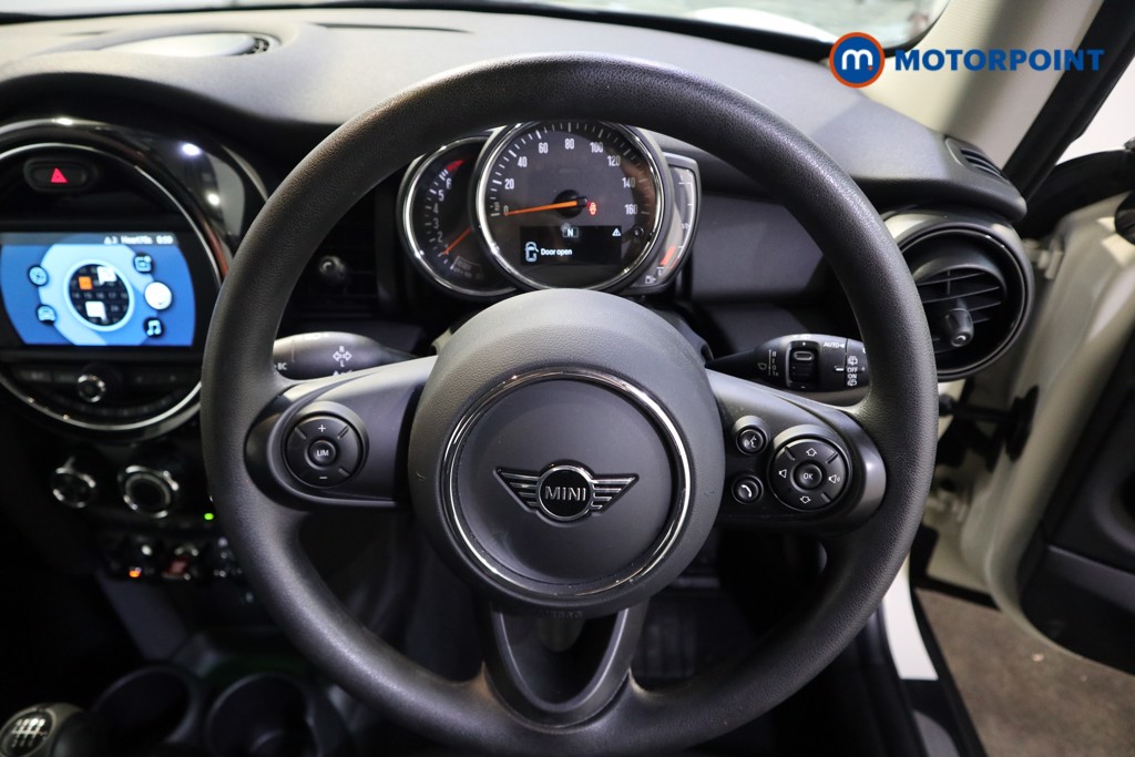 Mini Hatchback One Classic Manual Petrol Hatchback - Stock Number (1625066) - 2nd supplementary image