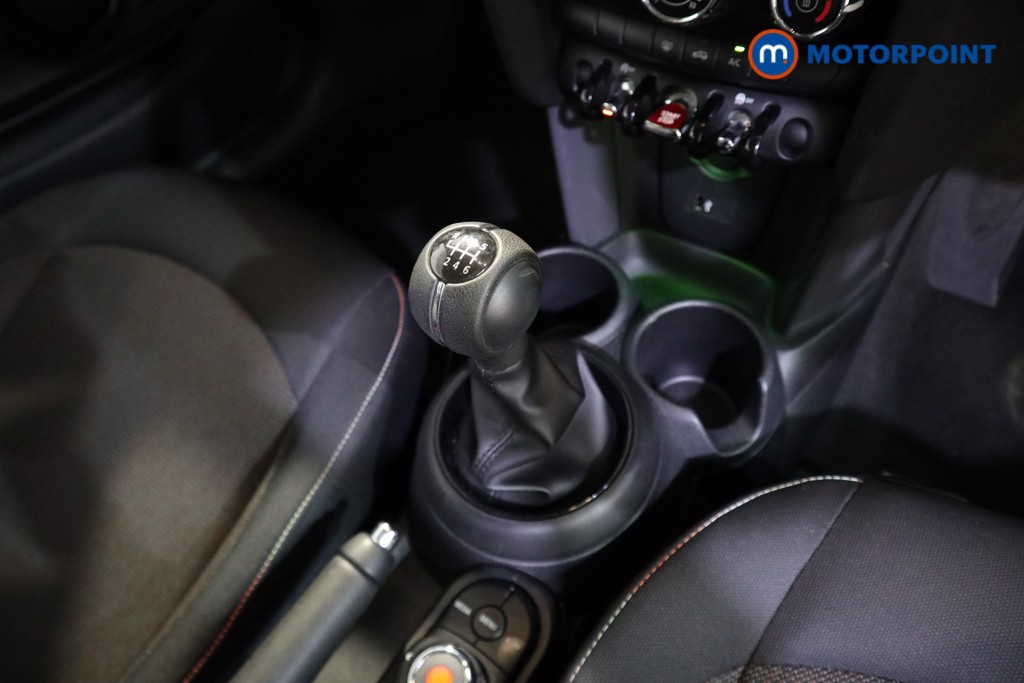 Mini Hatchback One Classic Manual Petrol Hatchback - Stock Number (1625066) - 10th supplementary image