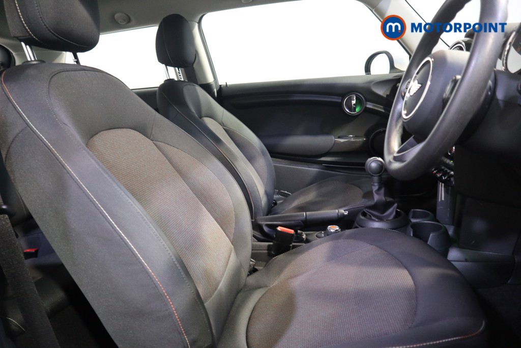 Mini Hatchback One Classic Manual Petrol Hatchback - Stock Number (1625066) - 16th supplementary image