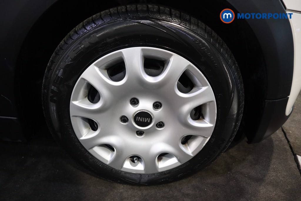 Mini Hatchback One Classic Manual Petrol Hatchback - Stock Number (1625066) - 20th supplementary image