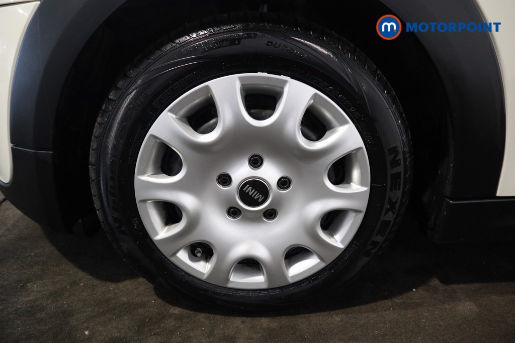 Mini Hatchback One Classic Manual Petrol Hatchback - Stock Number (1625066) - 21st supplementary image