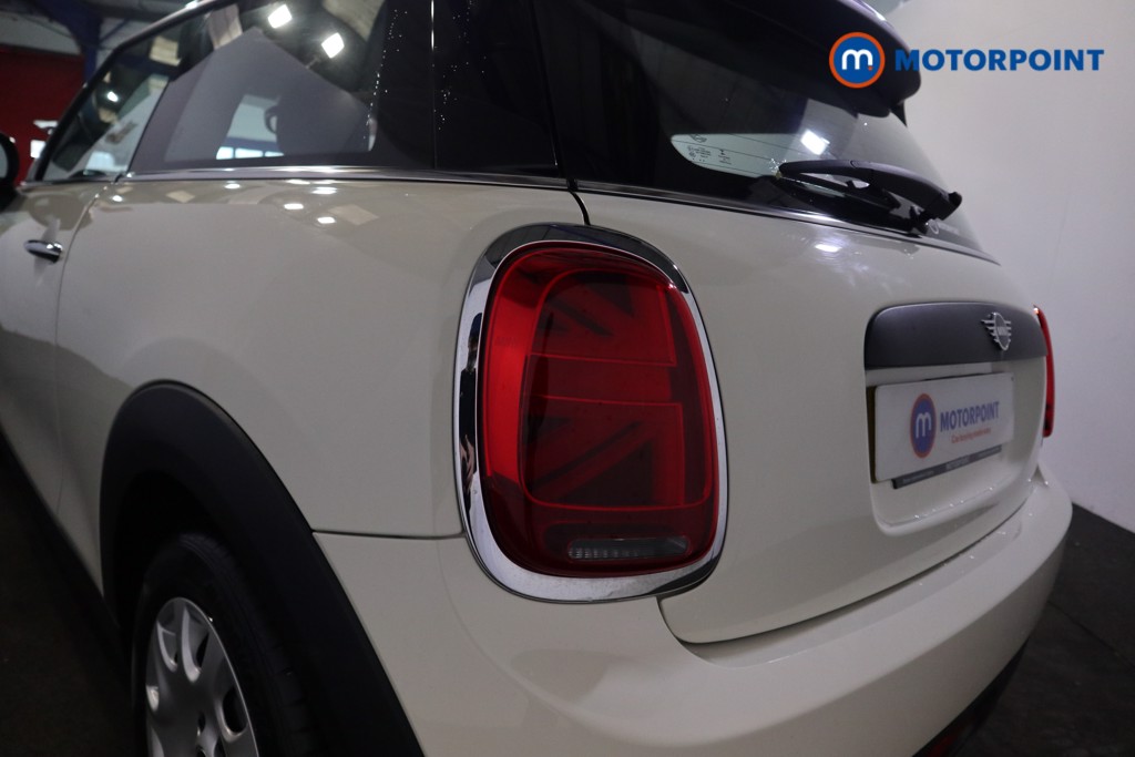 Mini Hatchback One Classic Manual Petrol Hatchback - Stock Number (1625066) - 23rd supplementary image