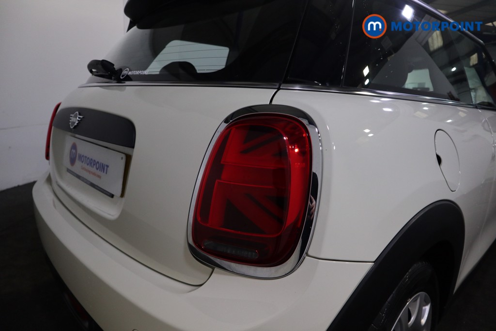 Mini Hatchback One Classic Manual Petrol Hatchback - Stock Number (1625066) - 24th supplementary image