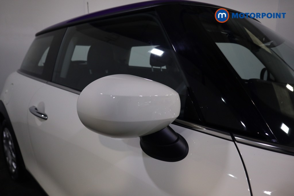 Mini Hatchback One Classic Manual Petrol Hatchback - Stock Number (1625066) - 26th supplementary image