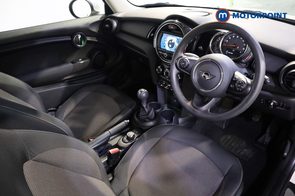 Mini Hatchback One Classic Manual Petrol Hatchback - Stock Number (1625066) - 1st supplementary image