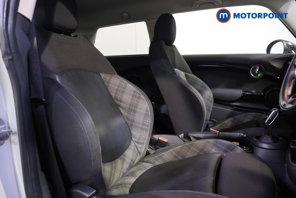 Mini Hatchback Cooper S Automatic Petrol Hatchback - Stock Number (1625822) - 16th supplementary image