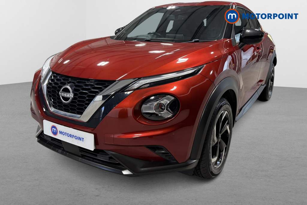 Nissan Juke N-Connecta Manual Petrol SUV - Stock Number (1626240) - Passenger side front corner