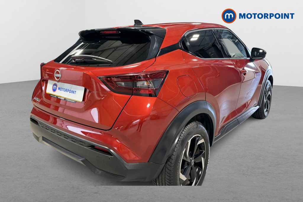 Nissan Juke N-Connecta Manual Petrol SUV - Stock Number (1626240) - Drivers side rear corner
