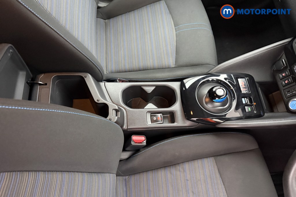 Nissan Leaf N-Connecta Automatic Electric Hatchback - Stock Number (1626711) - 11th supplementary image