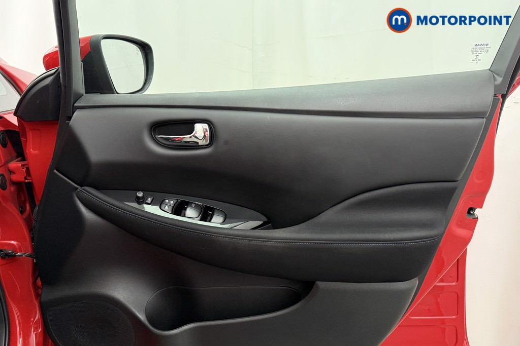 Nissan Leaf N-Connecta Automatic Electric Hatchback - Stock Number (1626711) - 14th supplementary image